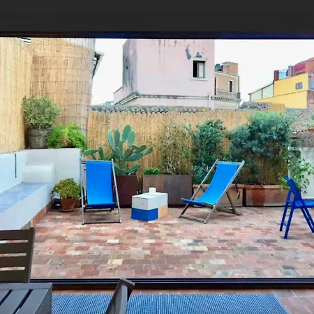 The Windows דירה